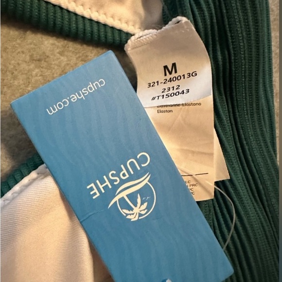 NWT — CUPSHE Dark Green Ribbed Bikini Set 👙 🏖️ 🌊 - Picture 5 of 5